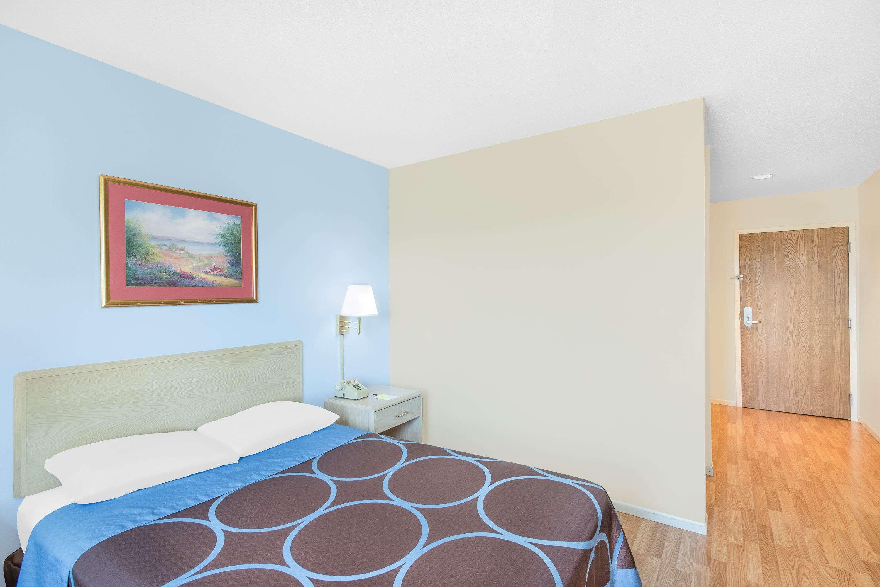 Super 8 By Wyndham Canandaigua Exterior foto